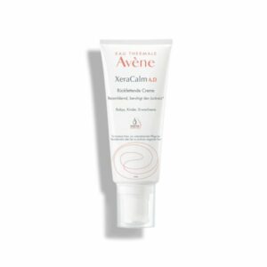 Tube mit rückfettender Creme von Avène, geeignet für trockene Haut, beruhigt Juckreiz.
