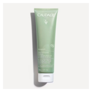 Reinigendes Gel von Caudalie in einer grünen Tube, 150 ml, mit natürlichen Inhaltsstoffen für unreine Haut.