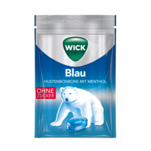 Verpackung von Wick Hustenbonbons mit Menthol in blauer Farbe, zuckfrei, mit einem Eisbären auf der Vorderseite.