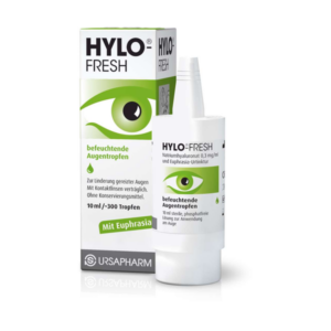 Flasche mit befeuchtenden Augentropfen in einer Verpackung, grüne Akzente und Augenmotiv, 10 ml Inhalt.