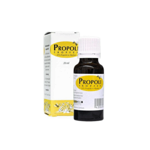 Eine braune Glasflasche mit Tropfverschluss, abgepackt in einem gelben und weißen Karton, enthält Propolis-Tropfen.