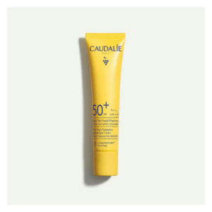 Sonnenschutzcreme in gelber Tube mit 50+ SPF, Hinweis auf hohe UV-Schutzwirkung und antioxidative Eigenschaften.
