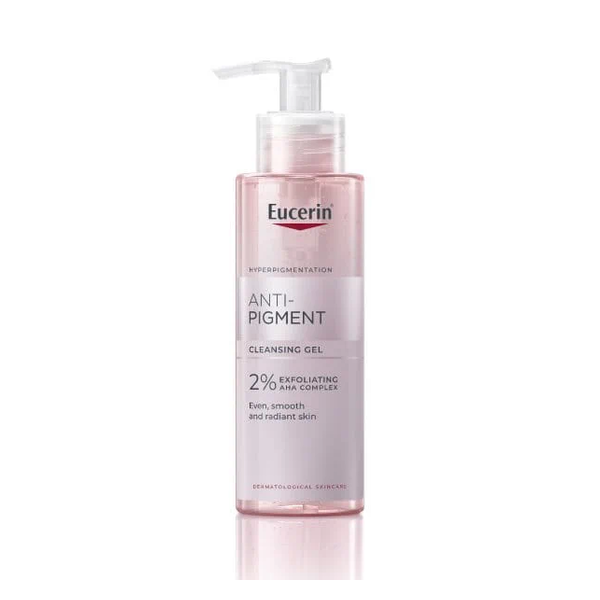 Transparente Flasche mit Pumpverschluss, enthält Eucerin Anti-Pigment Reinigungsgel zur Bekämpfung von Hyperpigmentierung.