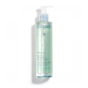 Flasche mit micellarem Reinigungwasser von Caudalie, grün-transparent, mit Pumpverschluss, 200 ml.